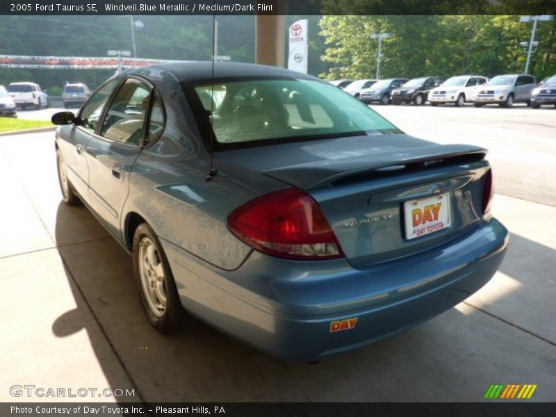 Windveil Blue Metallic / Medium/Dark Flint 2005 Ford Taurus SE