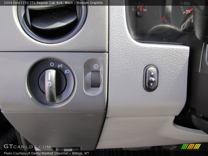 Black / Medium Graphite 2004 Ford F150 STX Regular Cab 4x4