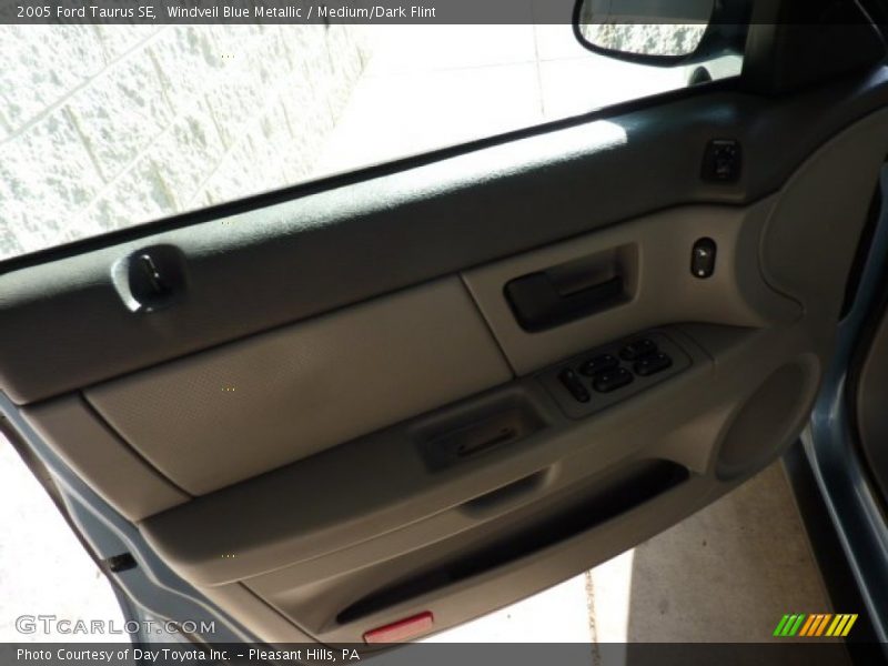Windveil Blue Metallic / Medium/Dark Flint 2005 Ford Taurus SE