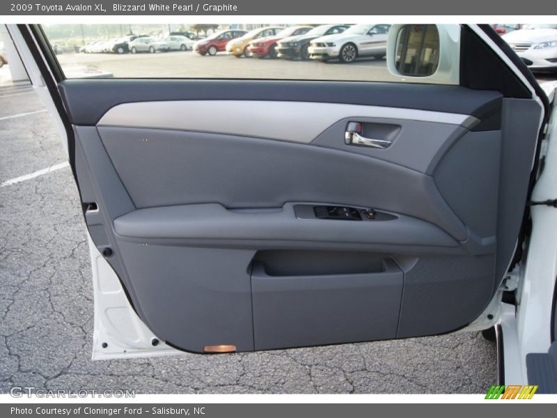 Blizzard White Pearl / Graphite 2009 Toyota Avalon XL