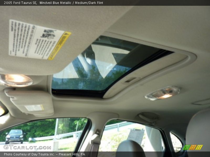 Windveil Blue Metallic / Medium/Dark Flint 2005 Ford Taurus SE