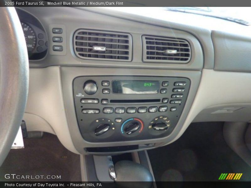 Windveil Blue Metallic / Medium/Dark Flint 2005 Ford Taurus SE