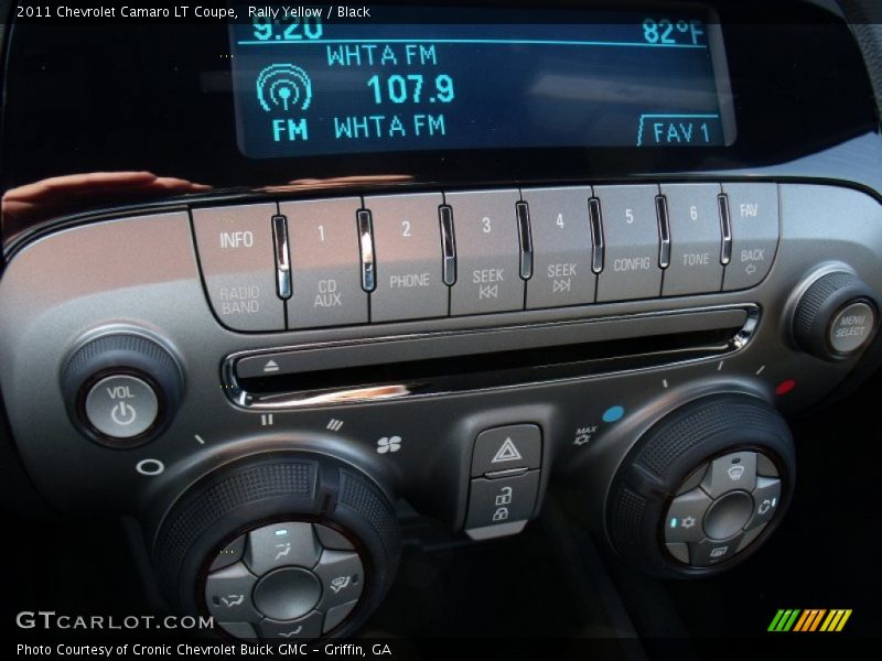 Controls of 2011 Camaro LT Coupe