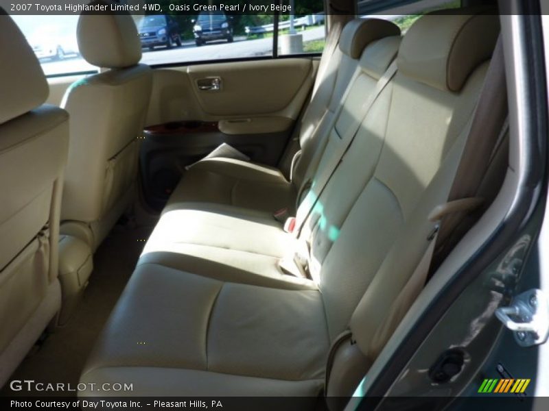 Oasis Green Pearl / Ivory Beige 2007 Toyota Highlander Limited 4WD