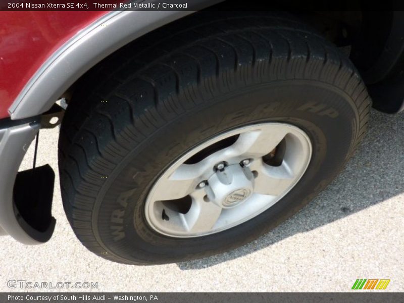 Thermal Red Metallic / Charcoal 2004 Nissan Xterra SE 4x4