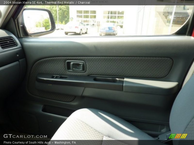 Thermal Red Metallic / Charcoal 2004 Nissan Xterra SE 4x4