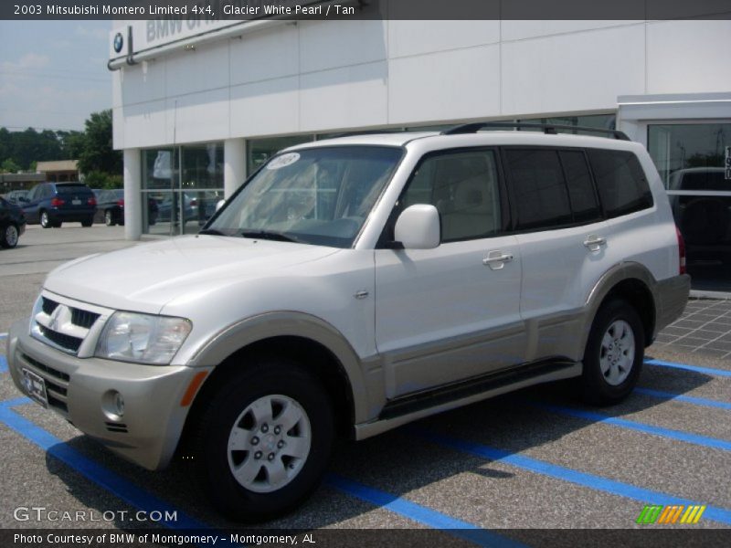 Front 3/4 View of 2003 Montero Limited 4x4