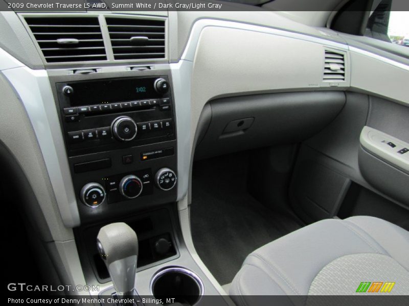 Summit White / Dark Gray/Light Gray 2009 Chevrolet Traverse LS AWD