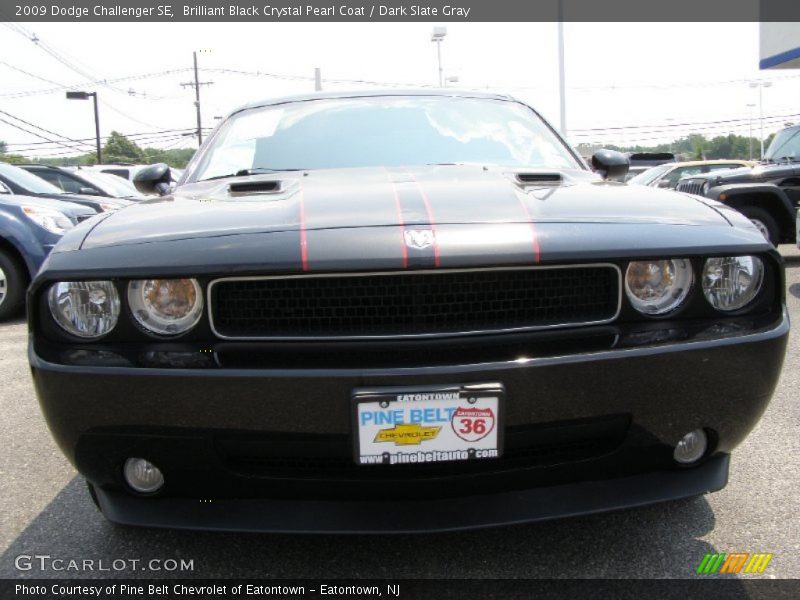 Brilliant Black Crystal Pearl Coat / Dark Slate Gray 2009 Dodge Challenger SE