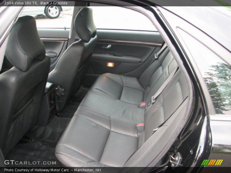 Black / Graphite 2004 Volvo S80 T6