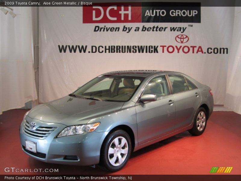 Aloe Green Metallic / Bisque 2009 Toyota Camry