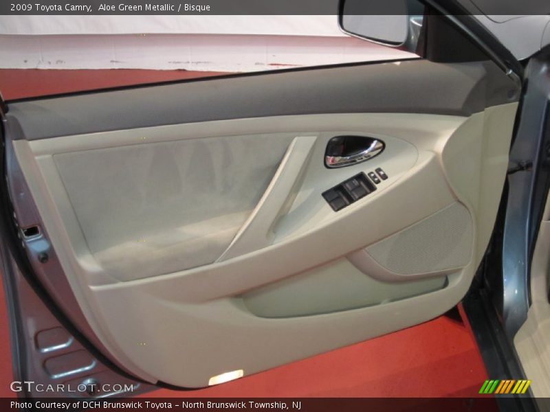 Aloe Green Metallic / Bisque 2009 Toyota Camry