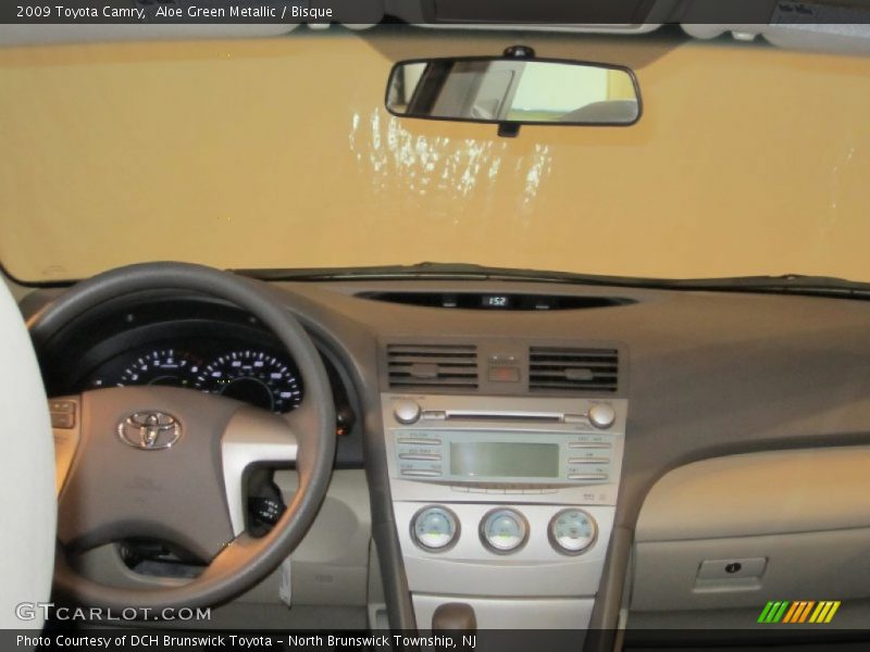 Aloe Green Metallic / Bisque 2009 Toyota Camry