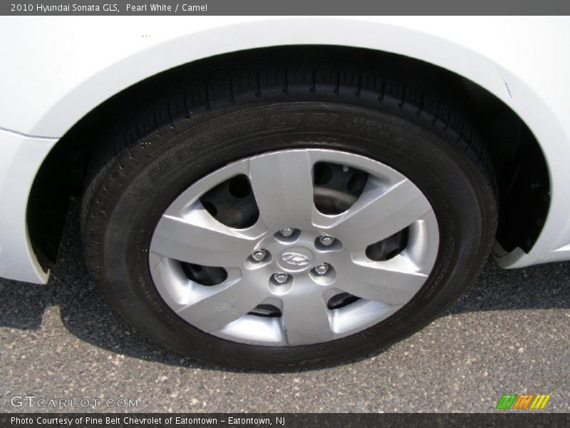 Pearl White / Camel 2010 Hyundai Sonata GLS