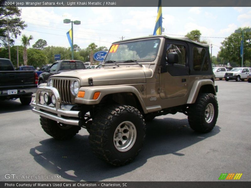 Light Khaki Metallic / Khaki 2004 Jeep Wrangler Sahara 4x4