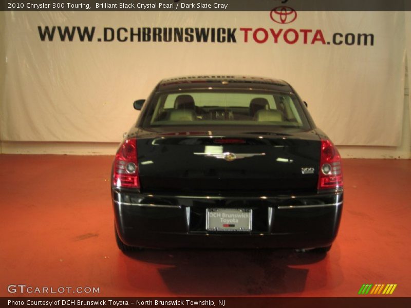 Brilliant Black Crystal Pearl / Dark Slate Gray 2010 Chrysler 300 Touring