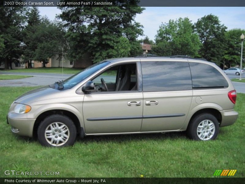  2003 Caravan Sport Light Almond Pearl