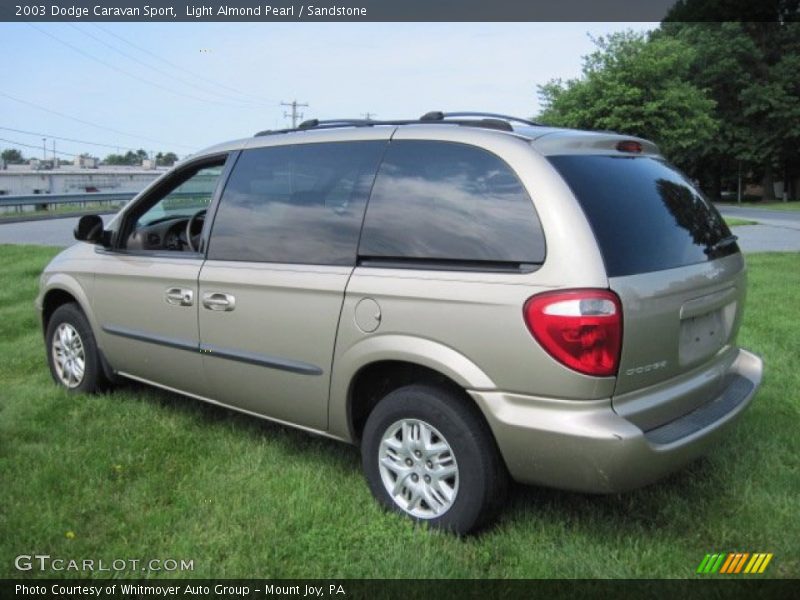 2003 Caravan Sport Light Almond Pearl