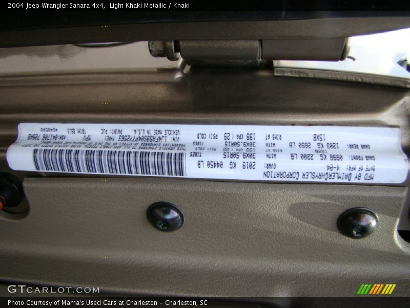 Light Khaki Metallic / Khaki 2004 Jeep Wrangler Sahara 4x4