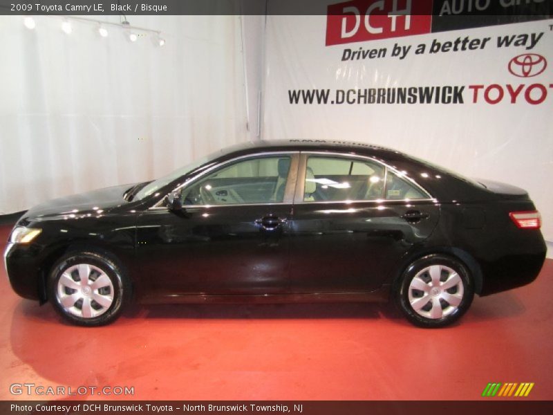 Black / Bisque 2009 Toyota Camry LE