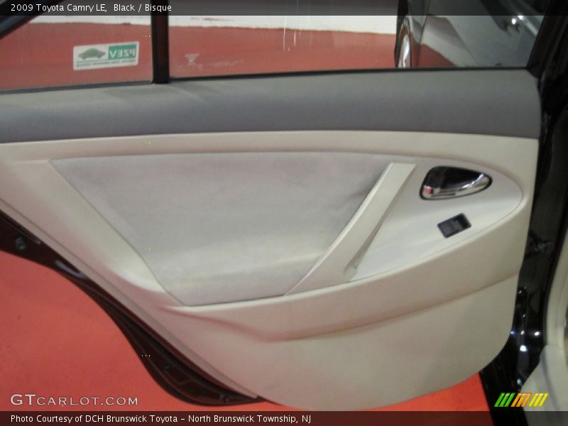 Black / Bisque 2009 Toyota Camry LE