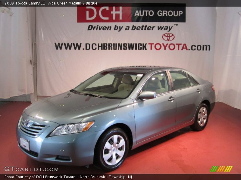 Aloe Green Metallic / Bisque 2009 Toyota Camry LE
