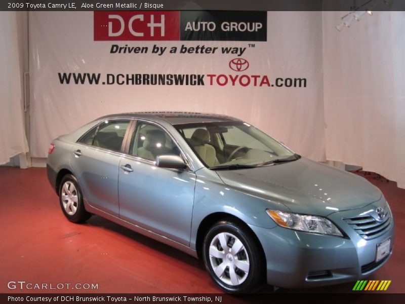 Aloe Green Metallic / Bisque 2009 Toyota Camry LE
