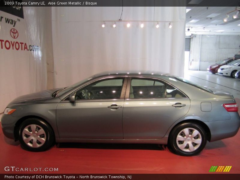 Aloe Green Metallic / Bisque 2009 Toyota Camry LE