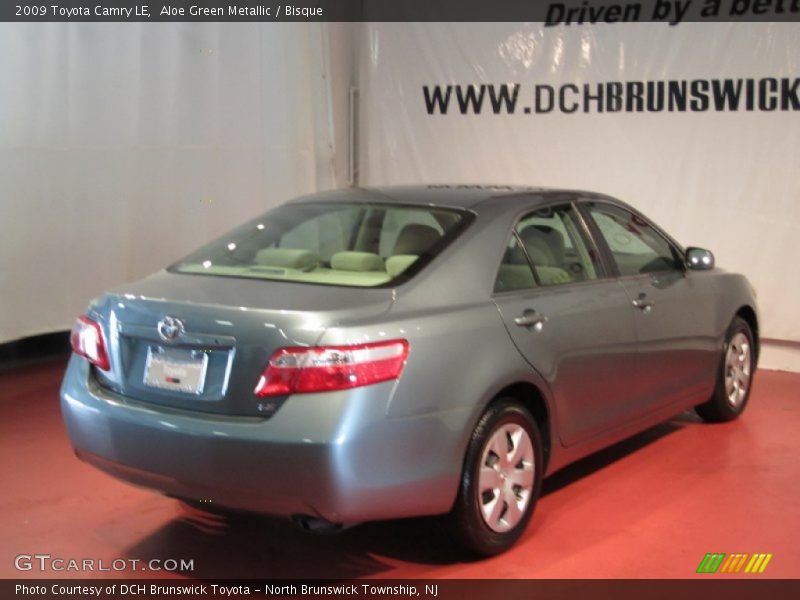 Aloe Green Metallic / Bisque 2009 Toyota Camry LE