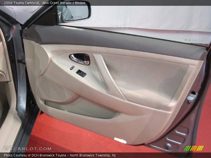 Aloe Green Metallic / Bisque 2009 Toyota Camry LE