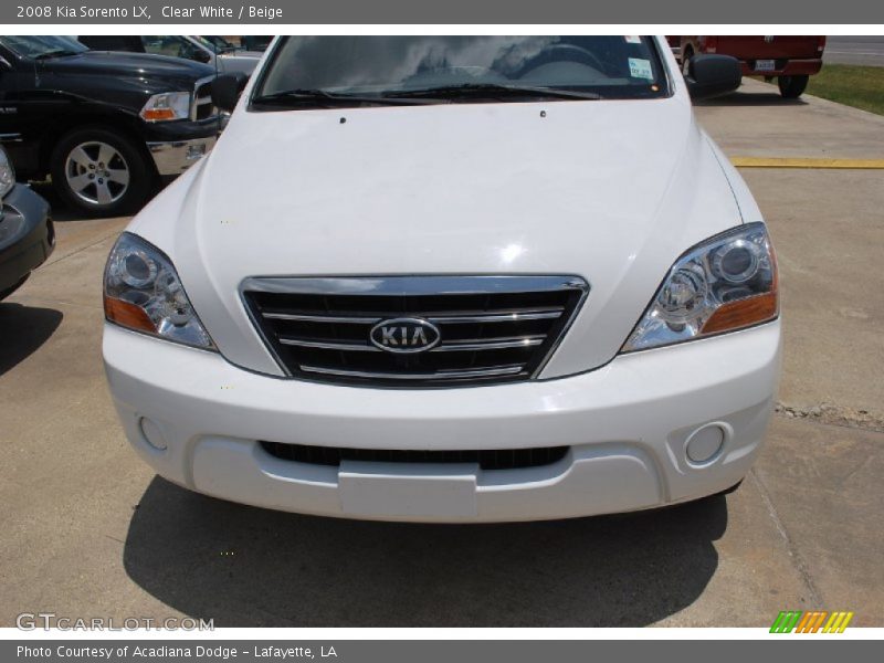 Clear White / Beige 2008 Kia Sorento LX