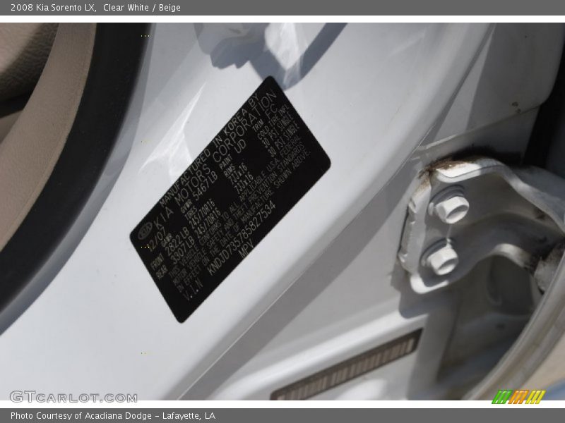 Clear White / Beige 2008 Kia Sorento LX