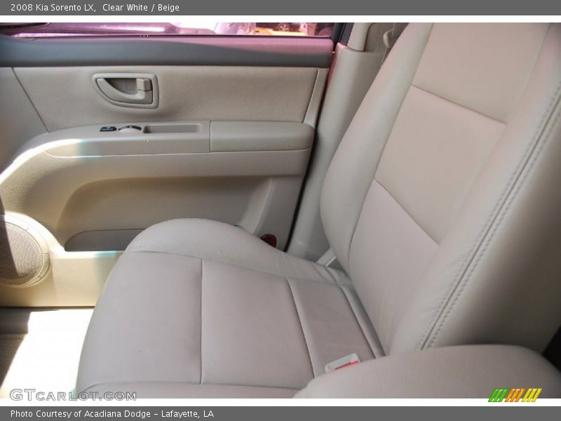Clear White / Beige 2008 Kia Sorento LX