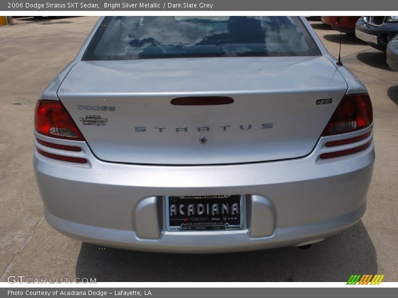 Bright Silver Metallic / Dark Slate Grey 2006 Dodge Stratus SXT Sedan
