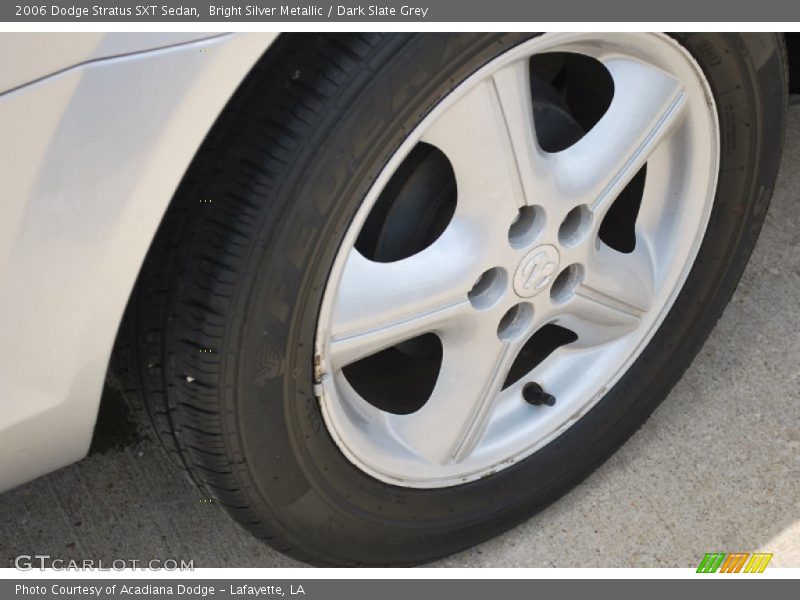 Bright Silver Metallic / Dark Slate Grey 2006 Dodge Stratus SXT Sedan