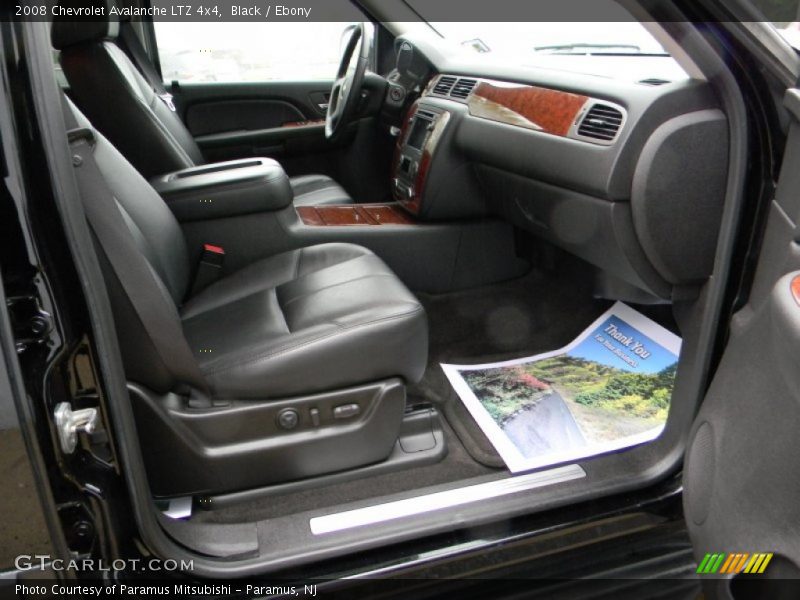Black / Ebony 2008 Chevrolet Avalanche LTZ 4x4
