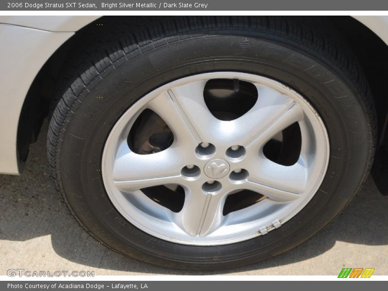 Bright Silver Metallic / Dark Slate Grey 2006 Dodge Stratus SXT Sedan