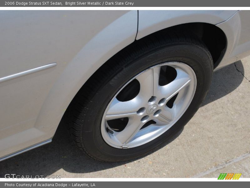 Bright Silver Metallic / Dark Slate Grey 2006 Dodge Stratus SXT Sedan