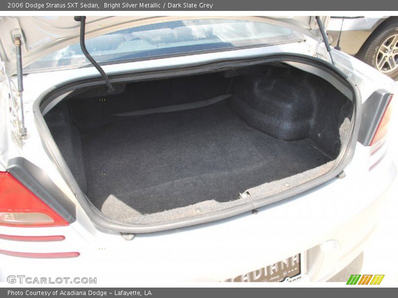 Bright Silver Metallic / Dark Slate Grey 2006 Dodge Stratus SXT Sedan