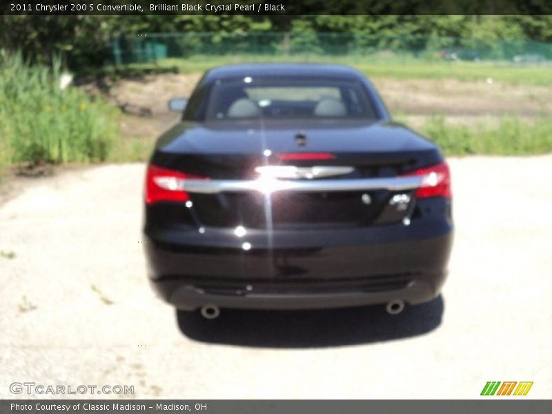 Brilliant Black Crystal Pearl / Black 2011 Chrysler 200 S Convertible