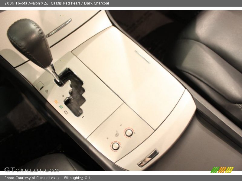 Cassis Red Pearl / Dark Charcoal 2006 Toyota Avalon XLS