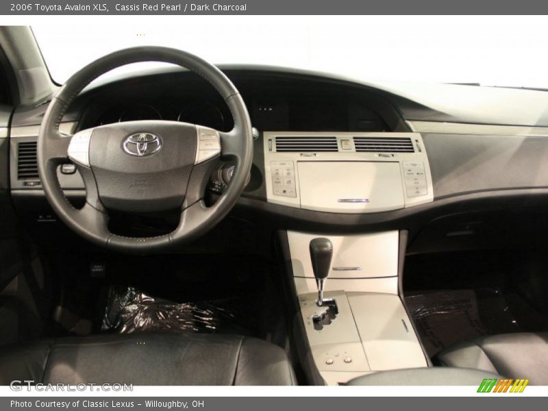 Cassis Red Pearl / Dark Charcoal 2006 Toyota Avalon XLS