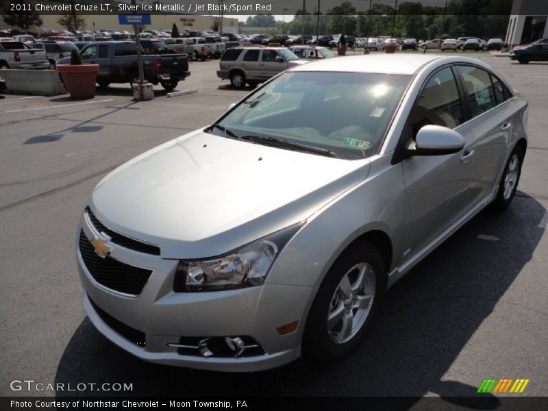 Silver Ice Metallic / Jet Black/Sport Red 2011 Chevrolet Cruze LT