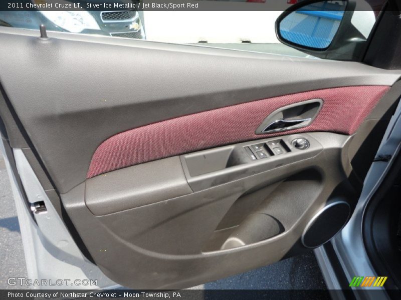 Silver Ice Metallic / Jet Black/Sport Red 2011 Chevrolet Cruze LT