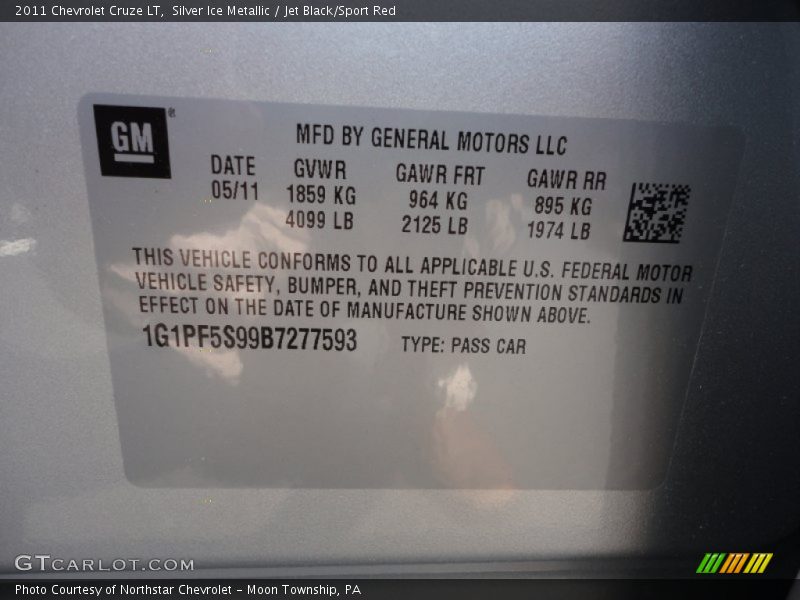 Silver Ice Metallic / Jet Black/Sport Red 2011 Chevrolet Cruze LT