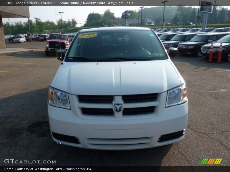 Stone White / Medium Slate Gray/Light Shale 2009 Dodge Grand Caravan SE