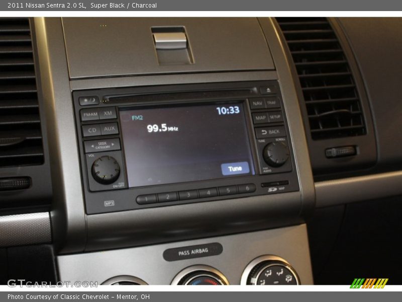 Super Black / Charcoal 2011 Nissan Sentra 2.0 SL