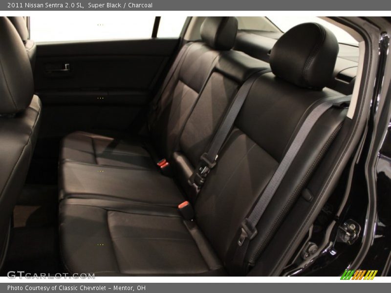 Super Black / Charcoal 2011 Nissan Sentra 2.0 SL