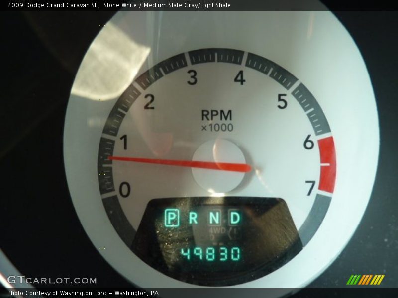 Stone White / Medium Slate Gray/Light Shale 2009 Dodge Grand Caravan SE
