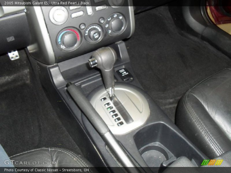 Ultra Red Pearl / Black 2005 Mitsubishi Galant ES